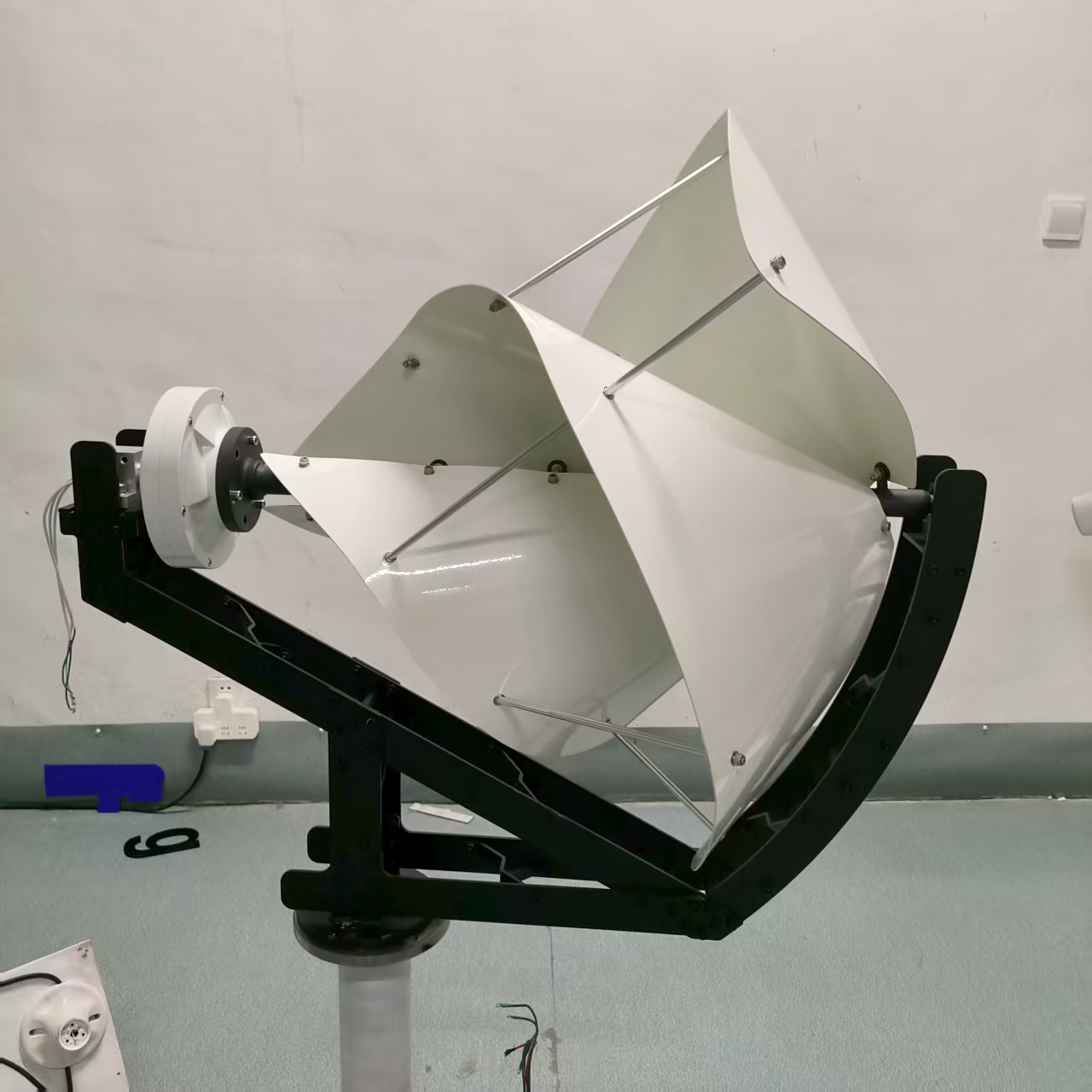 Free Energy 1000W Vertical Axi - Wind Turbine 1000W 24V 评论和价格