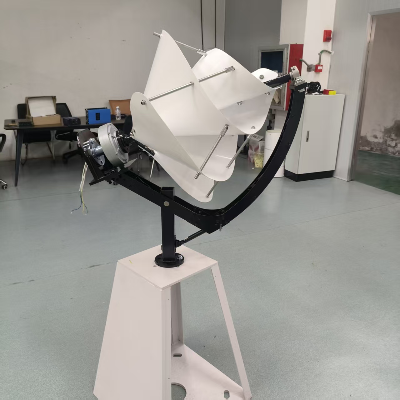 Free Energy 1000W Vertical Axi - Wind Turbine 1000W 24V 评论和价格